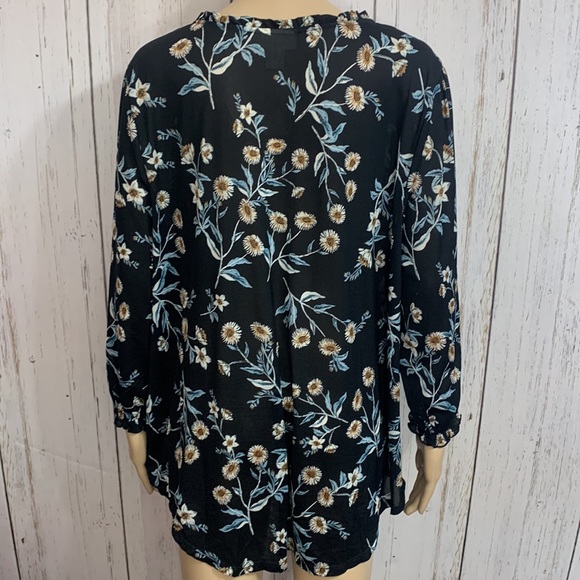 Style & Co Floral Top - Picture 7 of 11